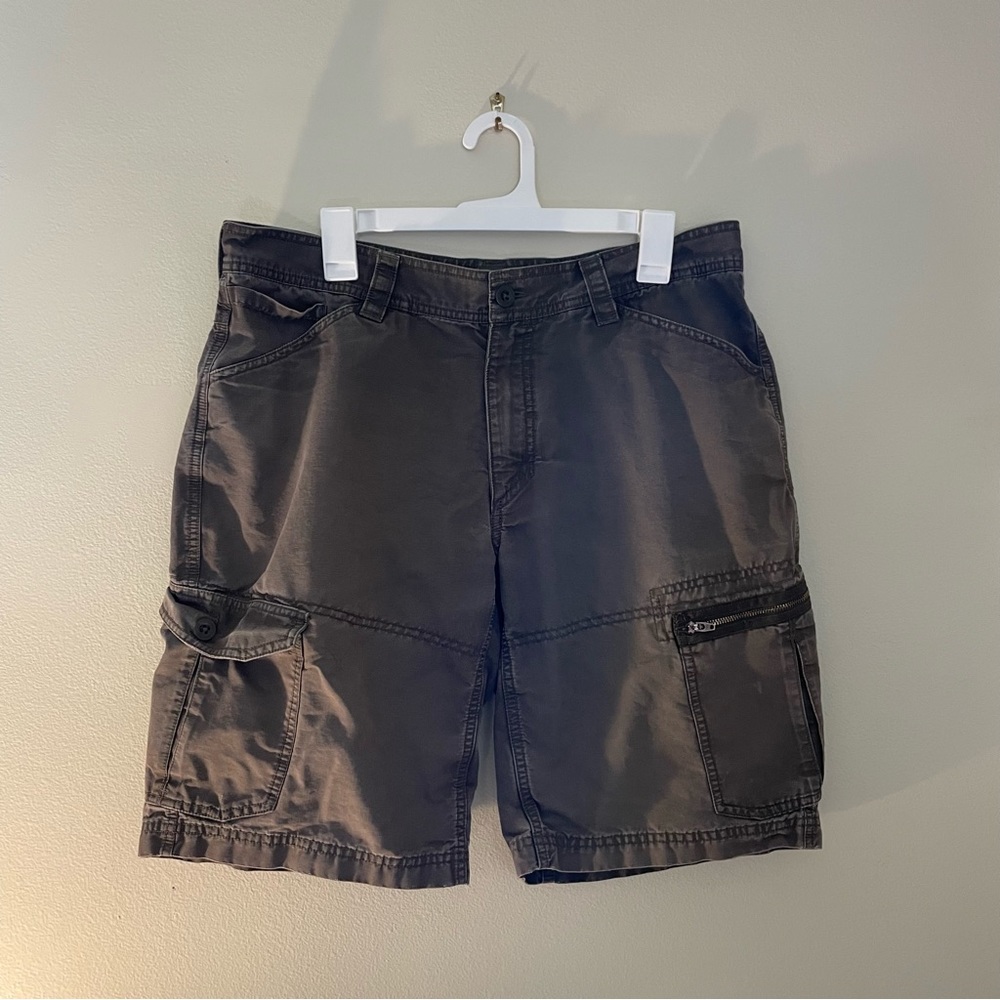 36” North Face cargo shorts